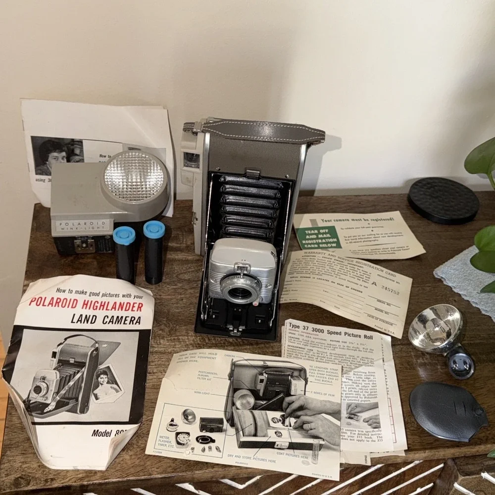 Polaroid Land‎ Camera Model 80b Highlander Complete Case &  Original Paperwork
